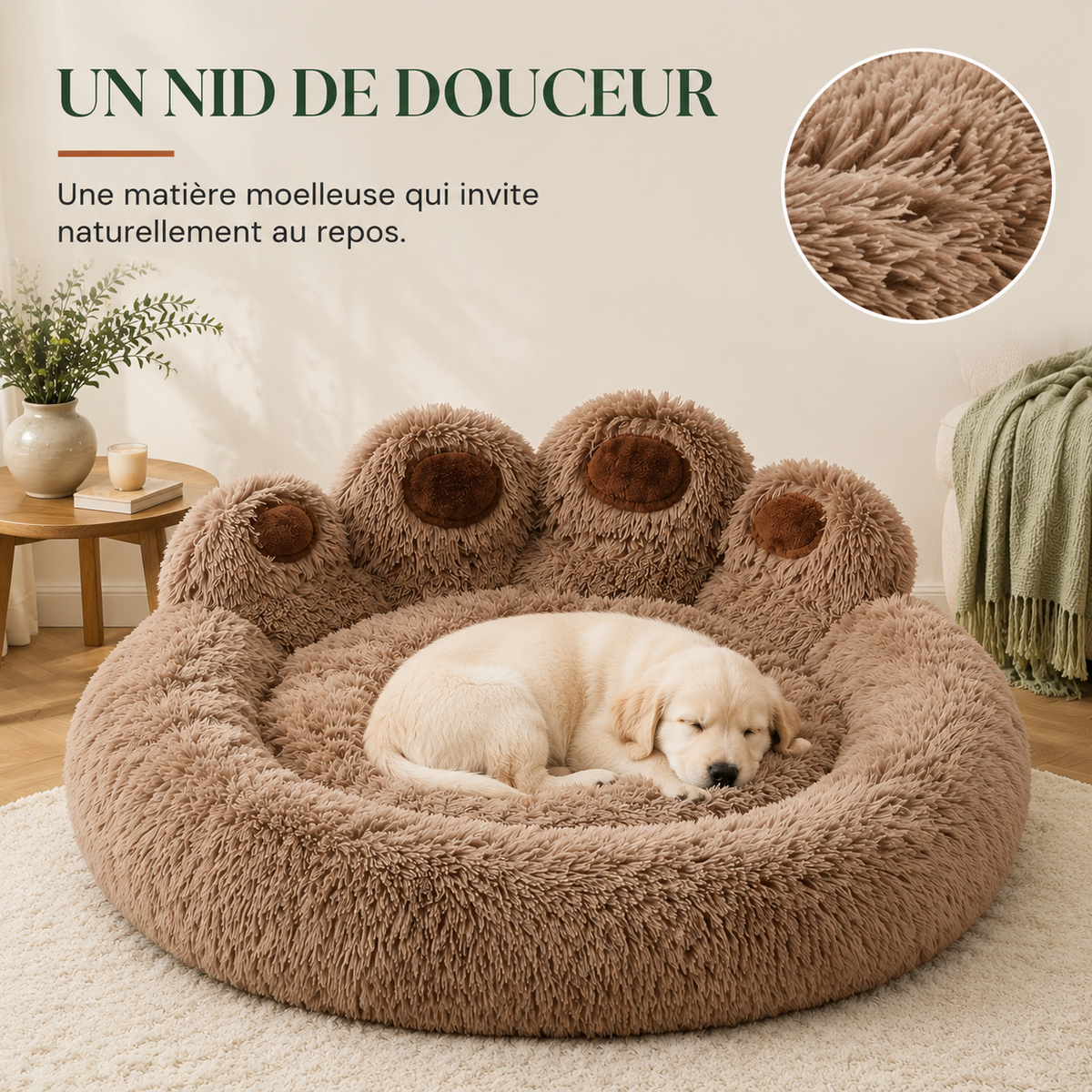 Chiot endormi dans le panier en forme de patte, gros plan matière moelleuse